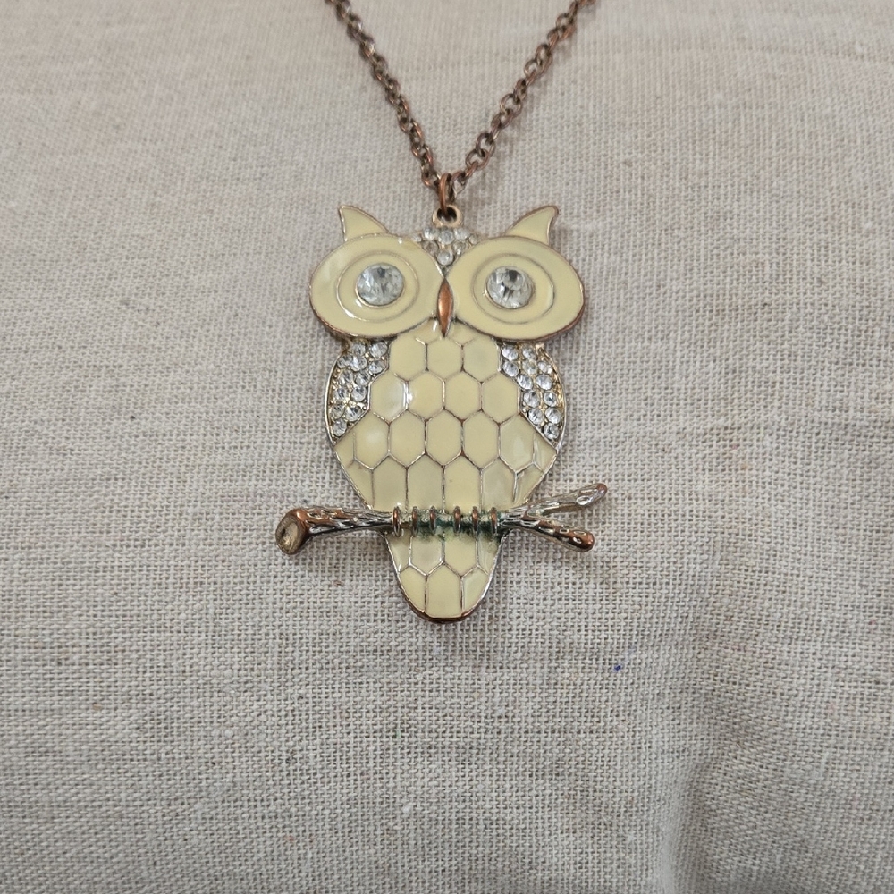 Elegant Owl Pendant Necklace